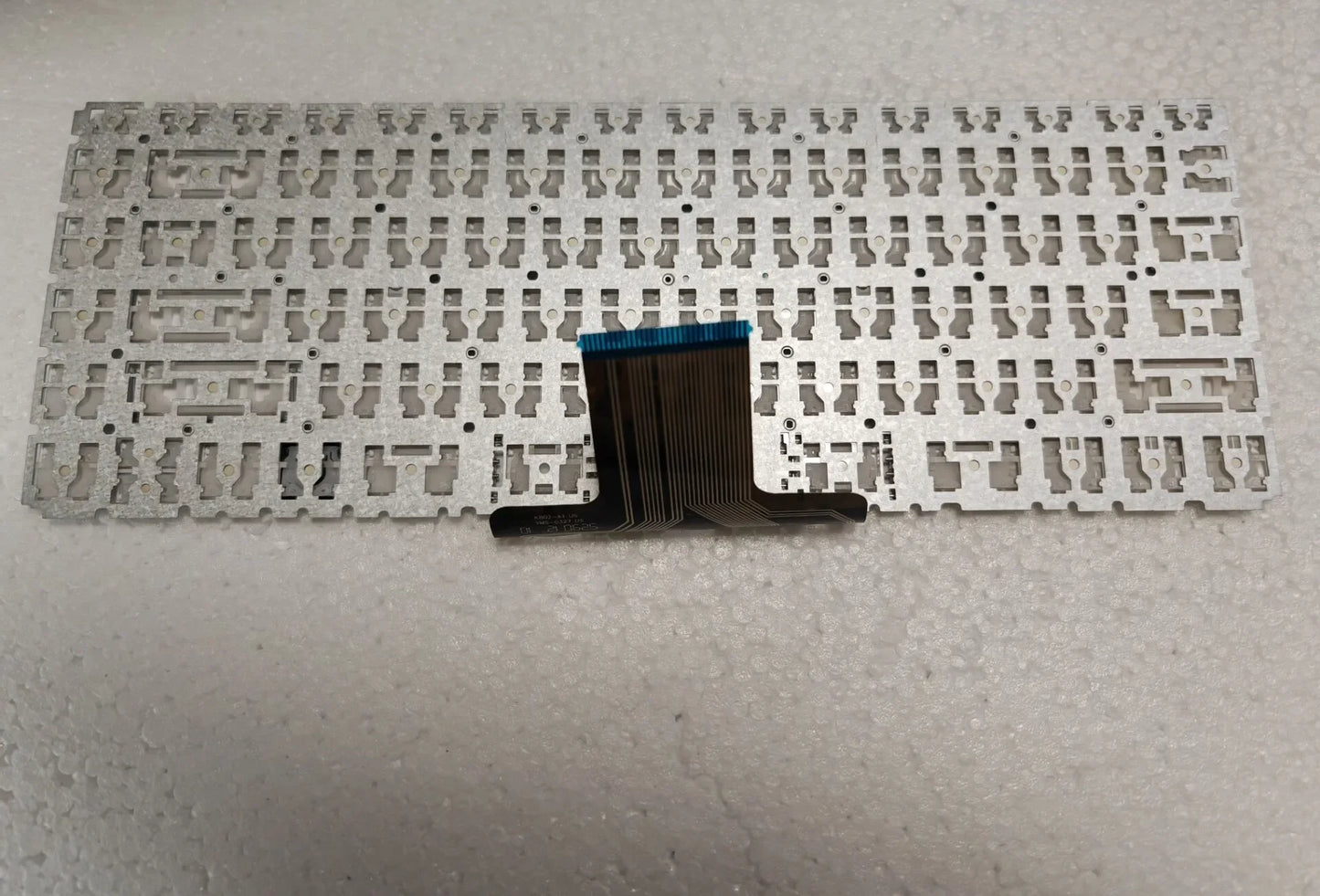 Spanish keybord for HP Pavilion 14-CC 14-CD 14-DA 14-CE 14-CF 14-CK 14-CM 14S-DK TPN-Q188 Q190 Q207 W125 W131 silver No backlit