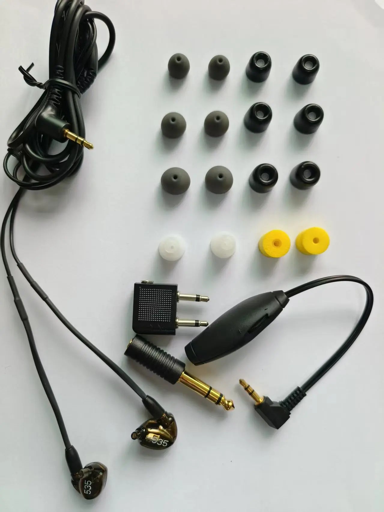 Headsets Brand SE535 Detachable earphone Hi-fi stereo Headset SE 535 In ear Earphones Separate Cable with Box VS SE215