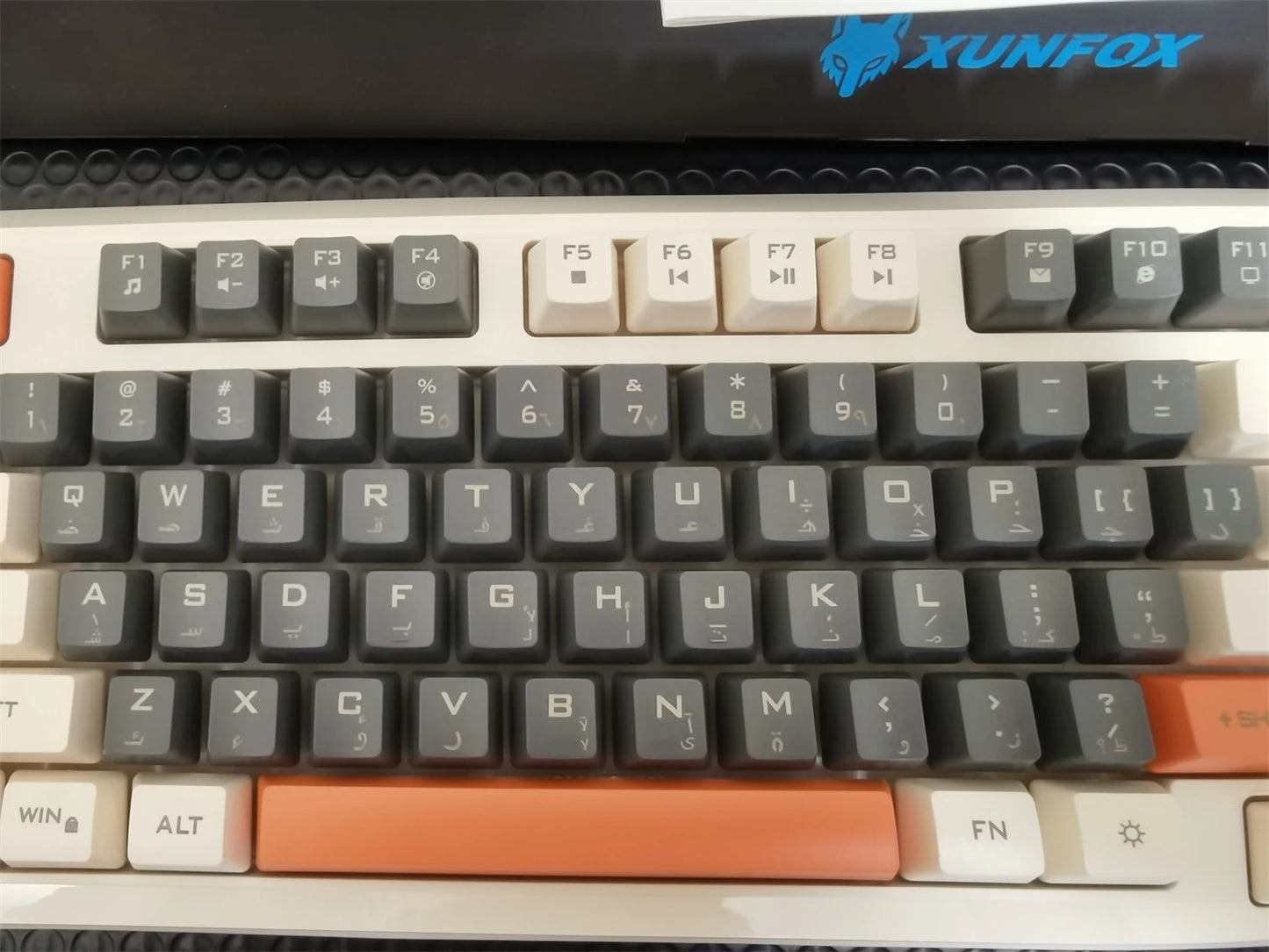 Keyboard 94 Keys 90% Layout Spanish Russian Korean Arabic Keyboard USB Wired RGB Light Volume Knob Ergonomics Gaming Office K82